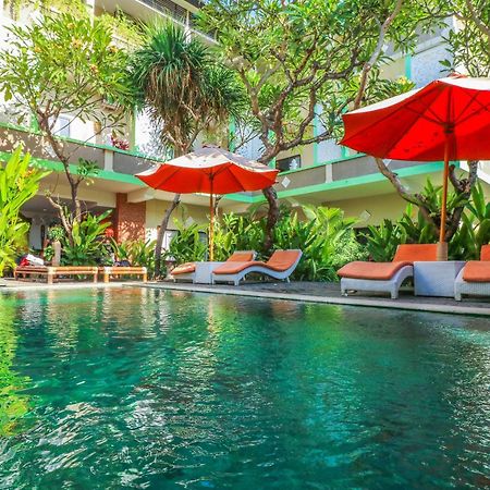Capital O 1666 Grand Pudjawan Hotel Near Kuta Beach Ngoại thất bức ảnh