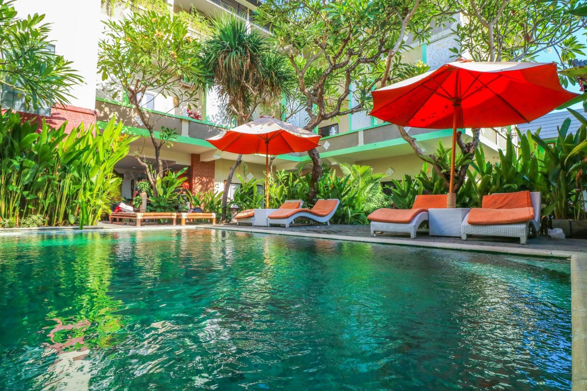 Capital O 1666 Grand Pudjawan Hotel Near Kuta Beach Ngoại thất bức ảnh